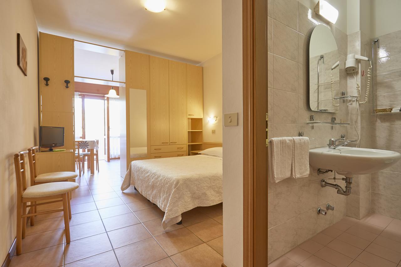 Residence Piccolo Milano Marittima Exterior foto